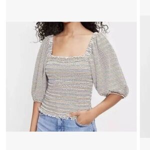 Loft puff sleeve top